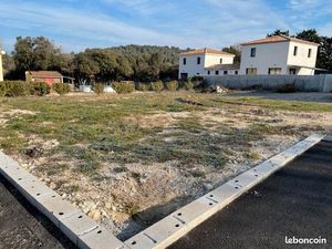 Terrain 444 m² Pertuis