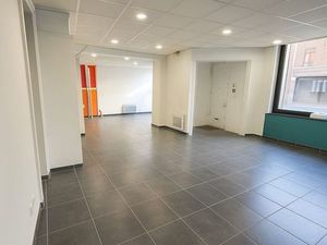 Bel appartement ou local médical 105m2