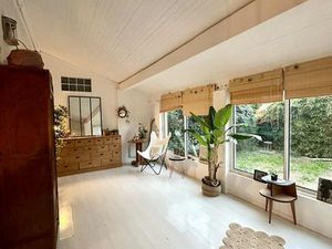 Jolie maison rénovée au calme  jardin  garage