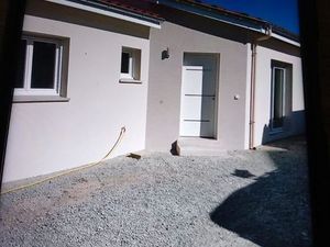 Maison de 2015  plein pied 120 m2 centre ville à 400m