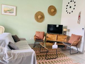 Location T3 meublé à 200 M du lagon