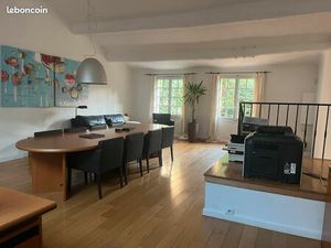 À louer – Maison-bureau indépendante au cœur du quartier Mazarin  Aix-en-Provence