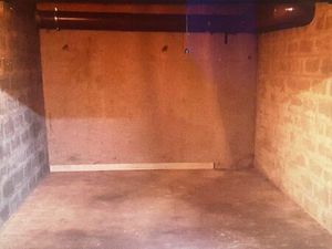 Box fermé centre ville proche mairie