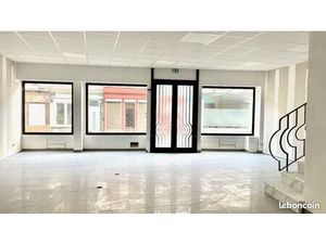 Local commercial 98 m² Conches-en-Ouche