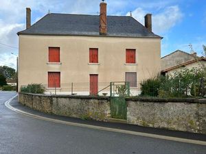 Maison avec dépendances