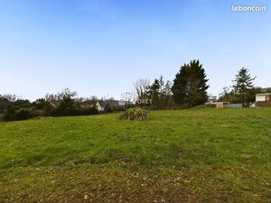Terrain 2 652 m² Dineault