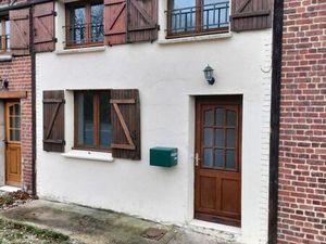 Maison avec petit terrain à cléty