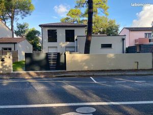 Maison ? neuve avec garage