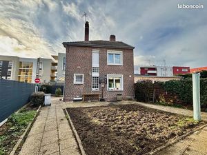 Maison avec jardin  garage et caves – Proche cœur de ville Sotteville