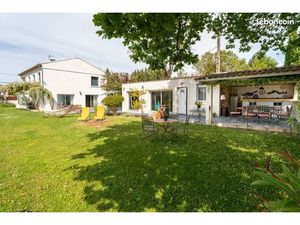 Maison 7 pièces 235 m²