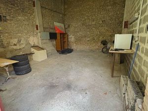 ◊ Location Garage / Grange Fermée