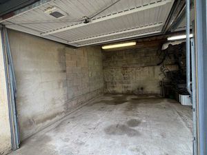 Garage à louer