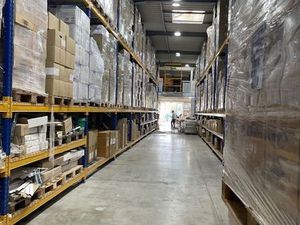 Local 790 m² La Seyne-sur-Mer