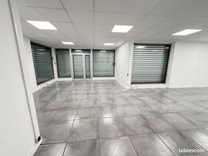 Local commercial tous commerces avec logement