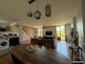 Duplex 120 m² – Hyper-centre Roanne – Garage + caves