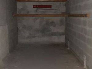 Garage – Box Fermé 11 m2 Centre-ville de Hyères libre