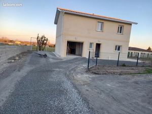 Particulier loue maison de 2020