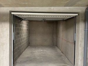 Location garage/box Aix-les-Bains