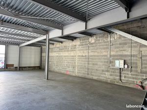 Local commercial 218 m²