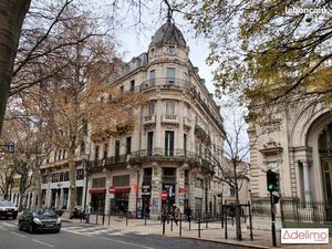 Bureaux 240 m² Nîmes