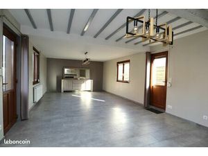 Longère de plain-pied rénovée avec jardin et dépendances