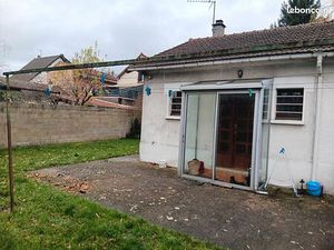 Terrain 3 pièces 83 m²