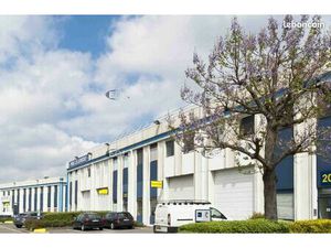 Local d'activité 1 332 m²