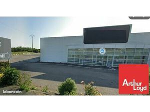 Local commercial 1 800 m²