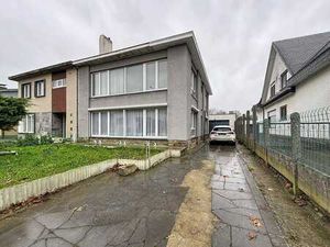 BELLE MAISON AVEC JARDIN + GARAGE