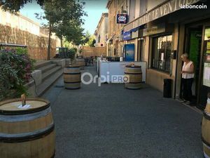 Fonds de commerce bar  restaurant  PMU 150 m²