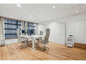 Bureaux 187 m²