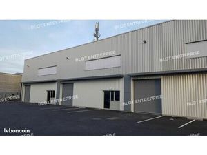 Local d'activité 247 m²