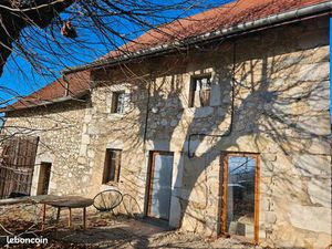 Maison individuelle en pierres