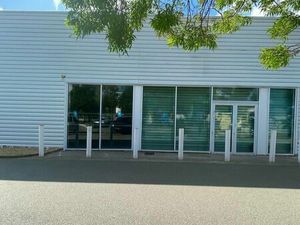 Local commercial 600 m²