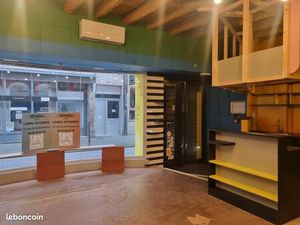 Local Commercial Centre Ville