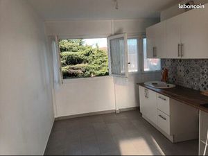 Beau F2 à Bois d'Arcy