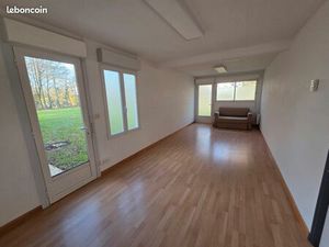 À louer - Bureau lumineux 25m² – Romillé proche centre bourg