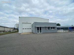 Local commercial 860 m²