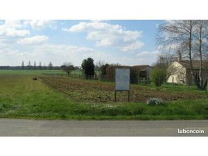 Terrain constructible viabilise lot 1 4236 m 2