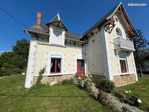 Propriété familiale à vendre