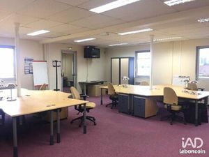 Bureaux 134 m² HOUILLES