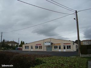 Location locaux professionnel privatif RDC