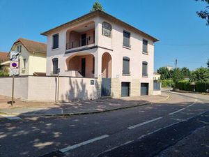 Vente maison 7 pièces 195 m² Chalon-sur-Saône (71100)