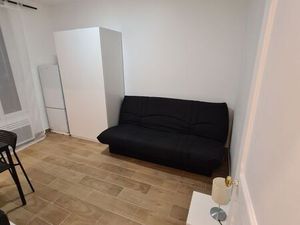 Location studio meublé entièrement refait a neuf