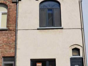 Charmante maison mitoyenne avec jardin – situation idéale