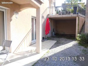 Grand f3 tres clair + garage ouvert + terrasse