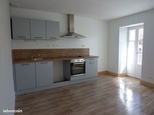 Appartement à Louer A SAUGUES CENTRE VILLE