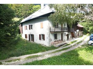 Maison 4 pièces 349 m²