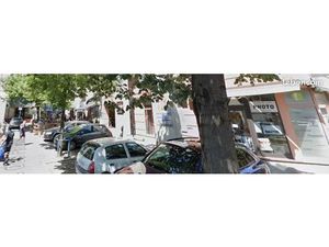 Local commercial 230 m²