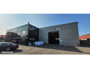 Local d'activité 2 749 m²